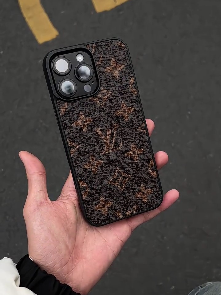 路易威登棕皮紋磨砂磁吸手機殼-ZUIHANG SHOP